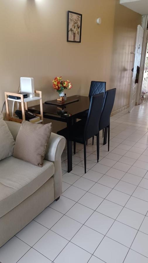 Ocean View Montego Bay Apartment Luaran gambar
